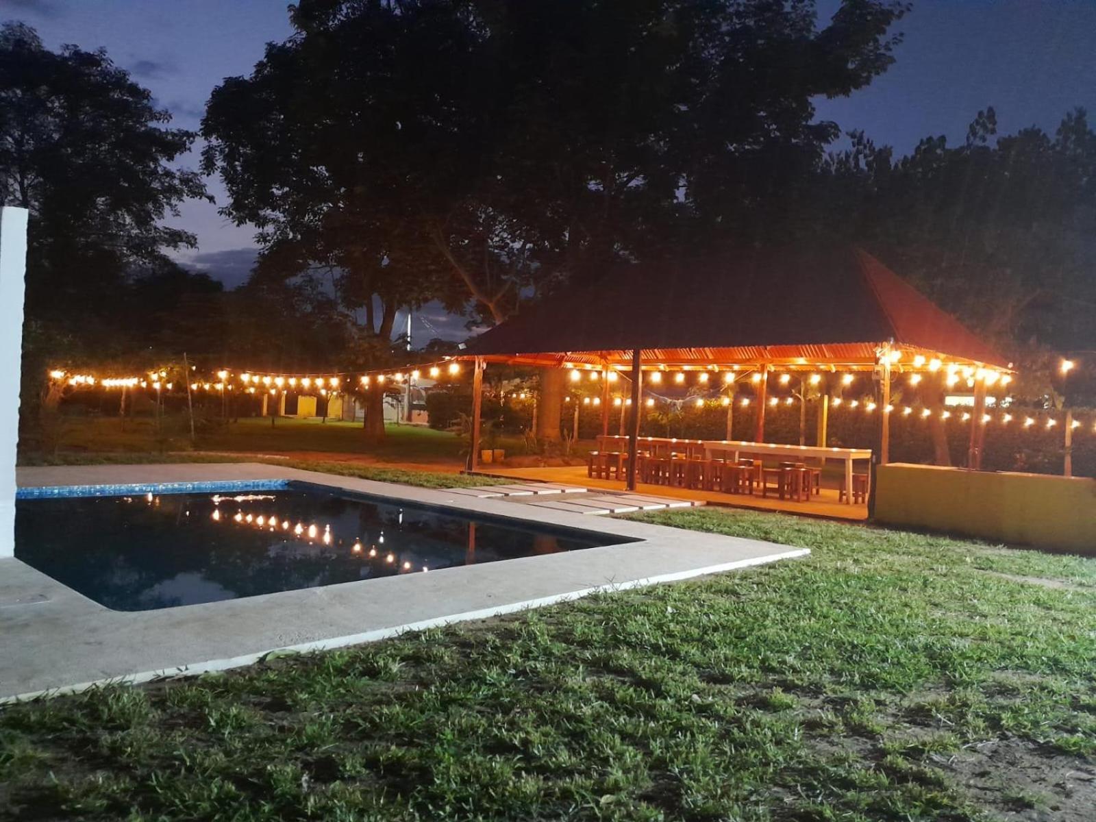 Garden Suites Comalcalco מראה חיצוני תמונה